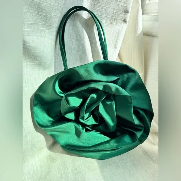 Zara Elegant Green Rose-Shaped Handbag - Picture 5 of 9